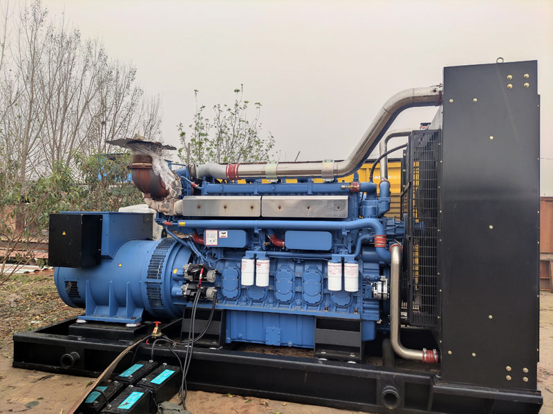 蓟州柴油发电机组更换机油时，应遵循哪些步骤？